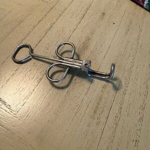 Vintage style cherry pitter